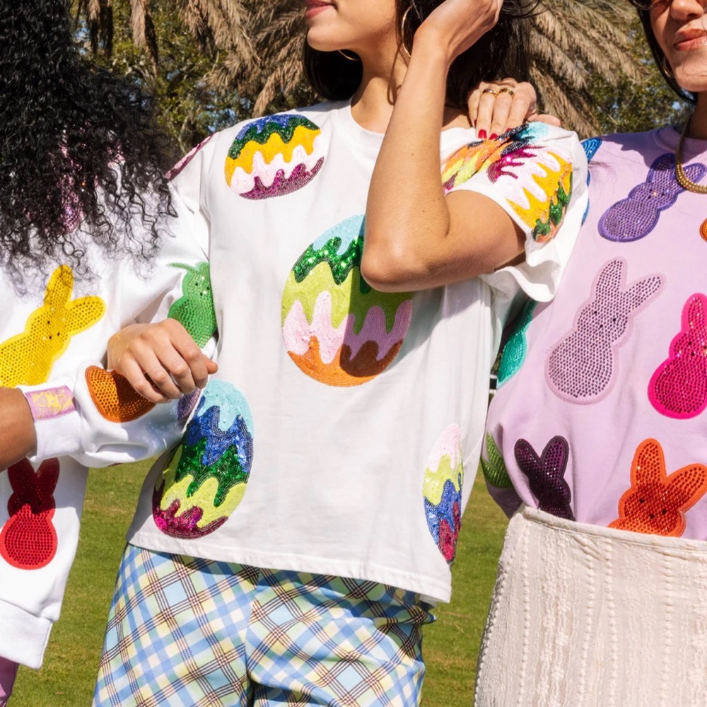 Queen of Sparkles White Groovy Easter Egg tee